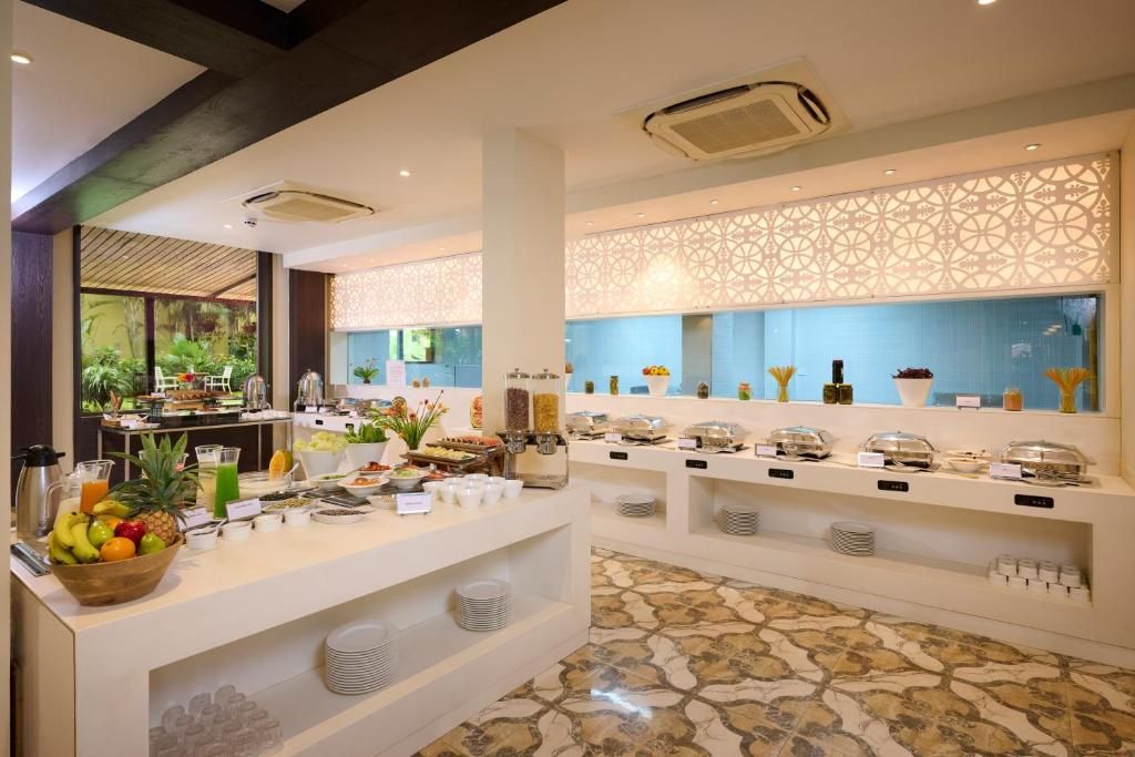 Sea Breeze Sarovar Portico фото 21