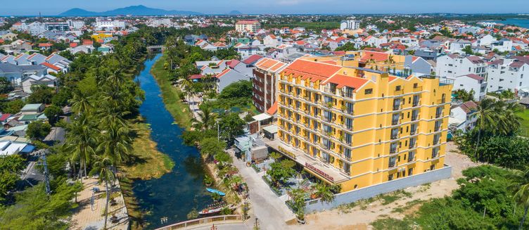 Фото отеля Hoi An Babylon Luxury Hotel & Spa