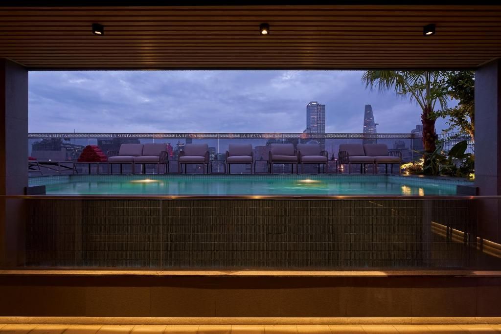 La Siesta Premium Saigon Central фото 23