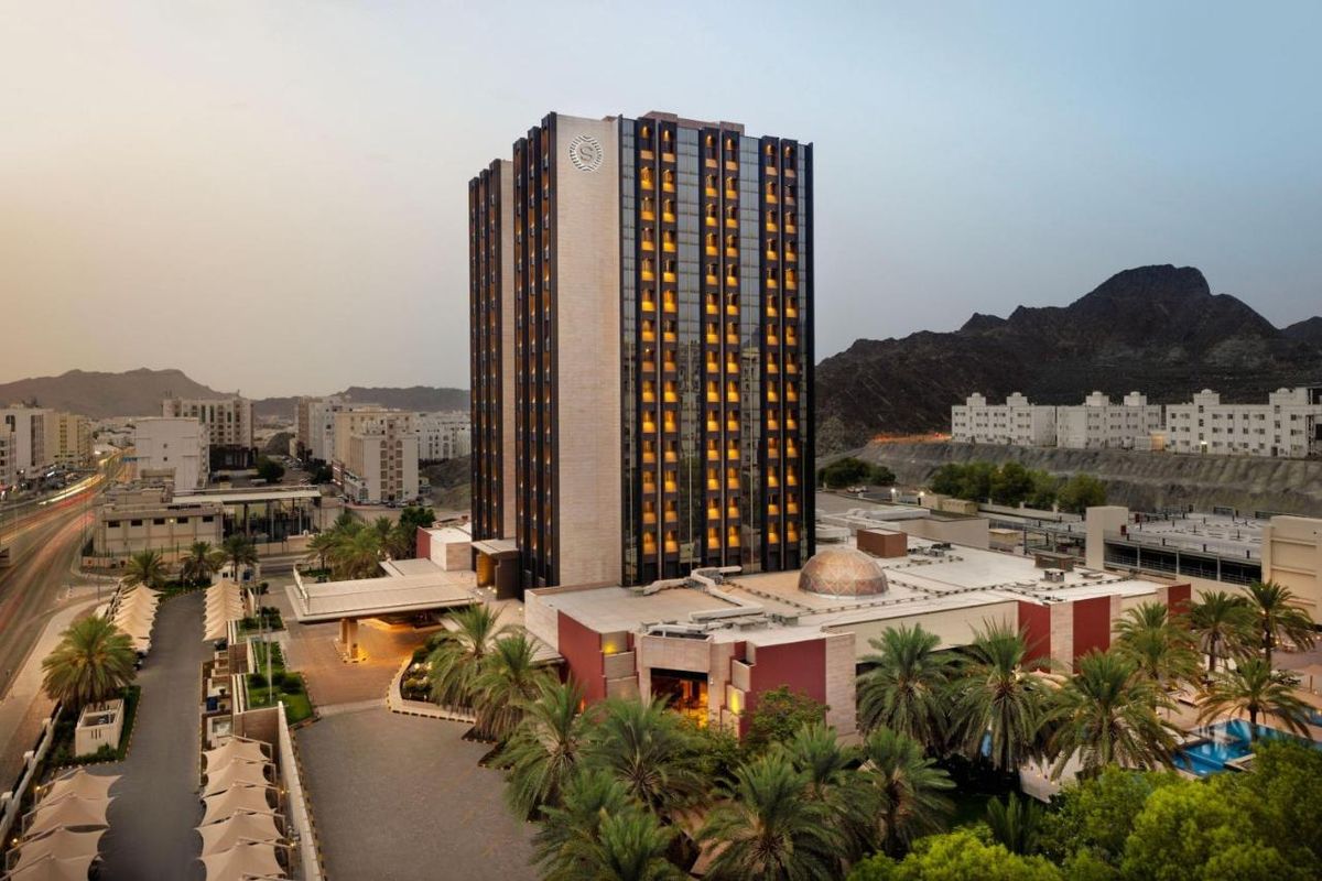 Sheraton Oman Hotel фото 16