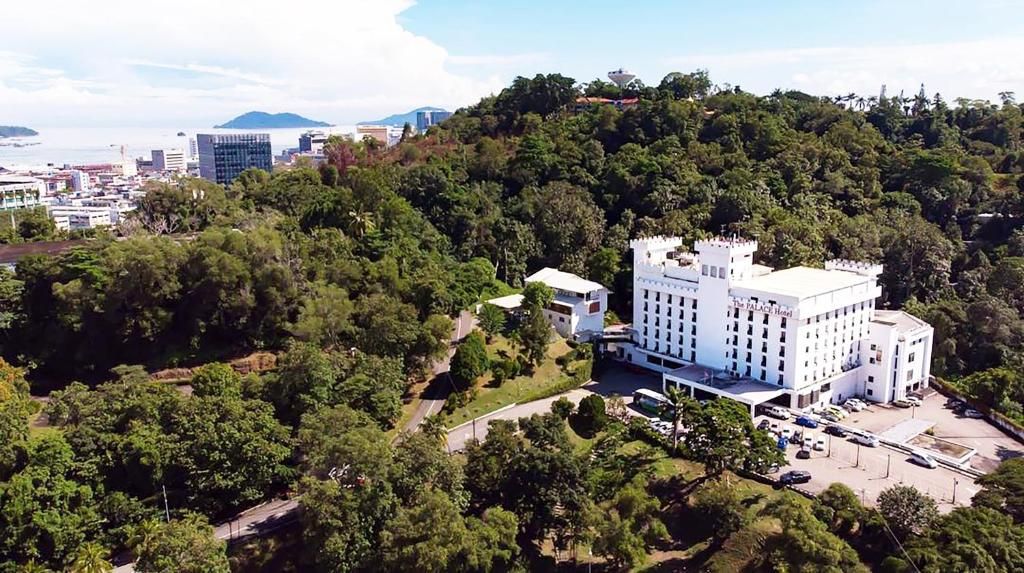 The Palace Hotel Kota Kinabalu фото 2