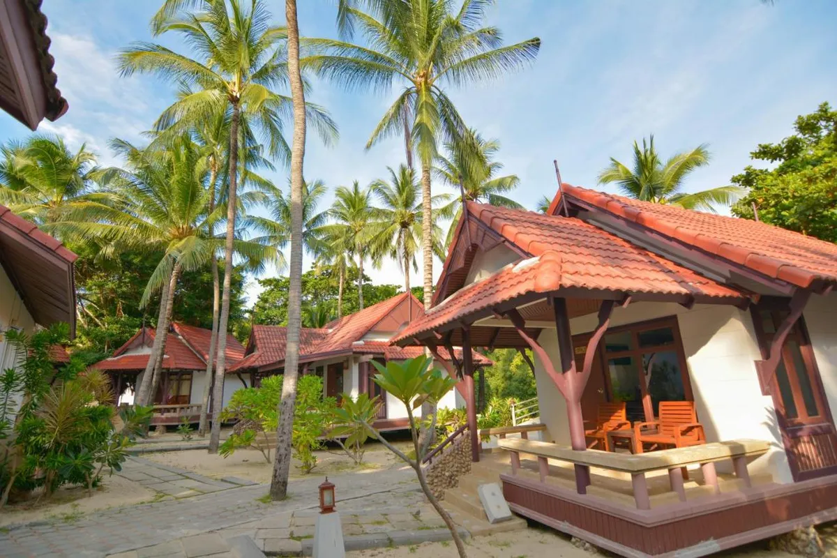 First Bungalow Beach Resort фото 18