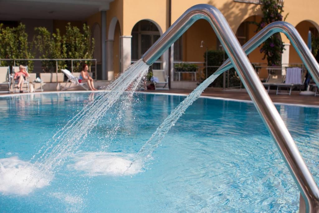 Hotel Bisesti фото 8