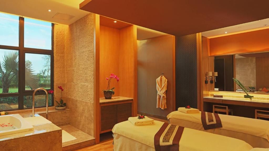 Grand Hotel Haikou - Managed by Accor фото 15