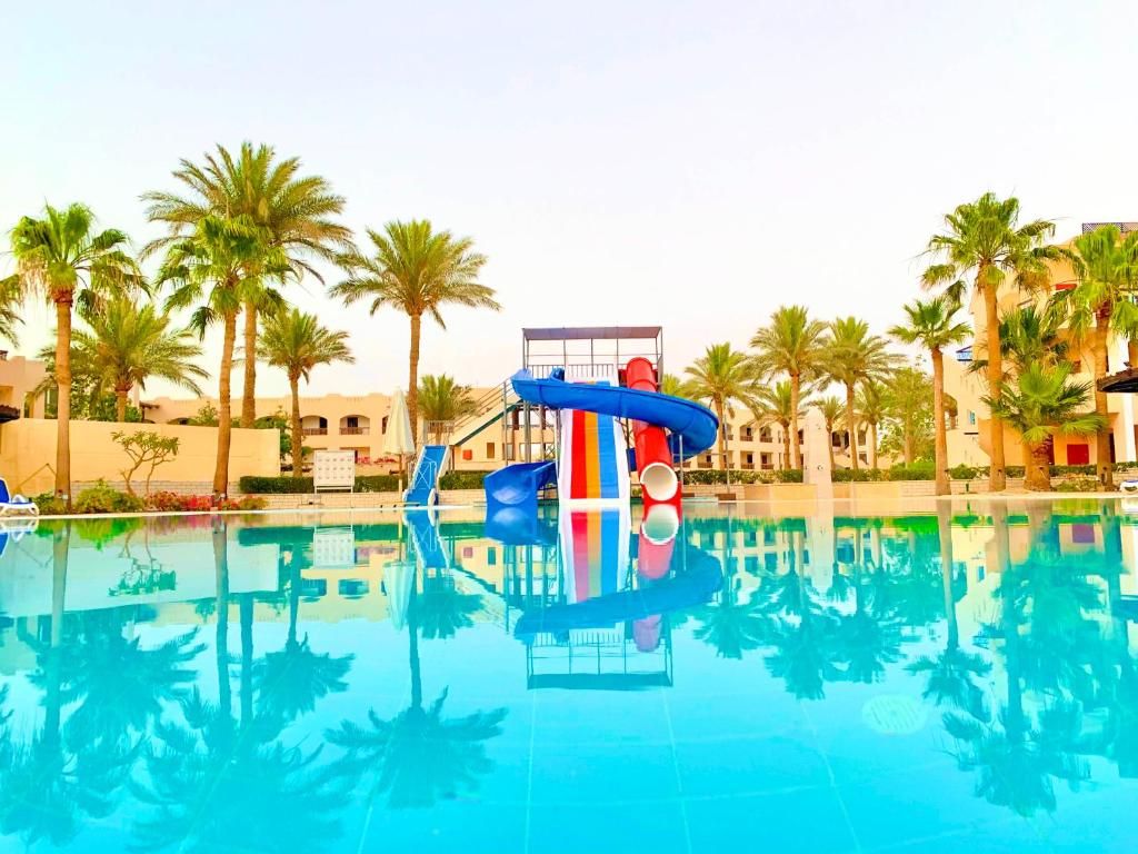 Ivy Cyrene Island Aqua Park Resort фото 10