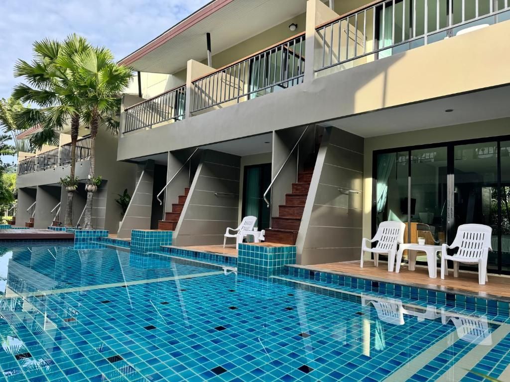 XAYA Pool Access Resort фото 5