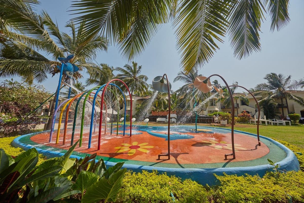 Royal Orchid Beach Resort & Spa, Goa фото 19