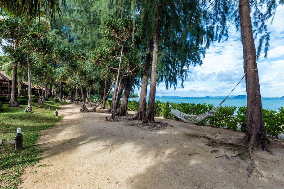 Tup Kaek Sunset Beach Resort & Spa фото 17