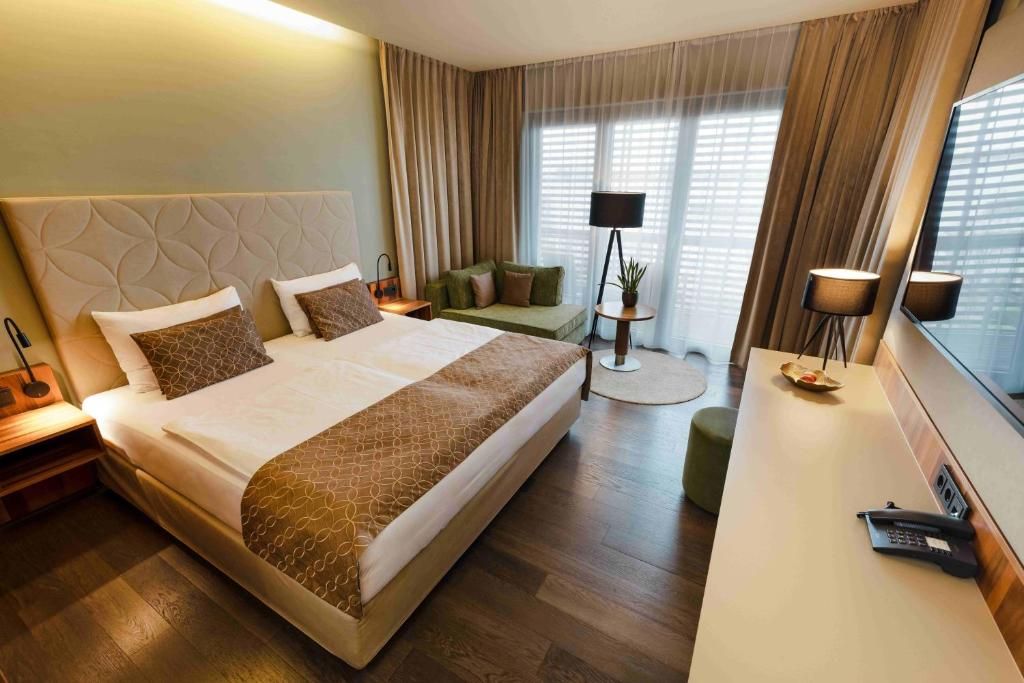 Hotel & Therme Laa An Der Thaya фото 9