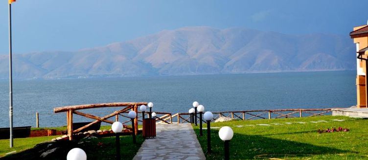 Фото отеля Tsovasar Family Rest Complex