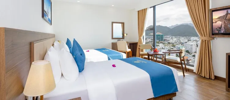 Фото отеля Miracle Luxury Hotel