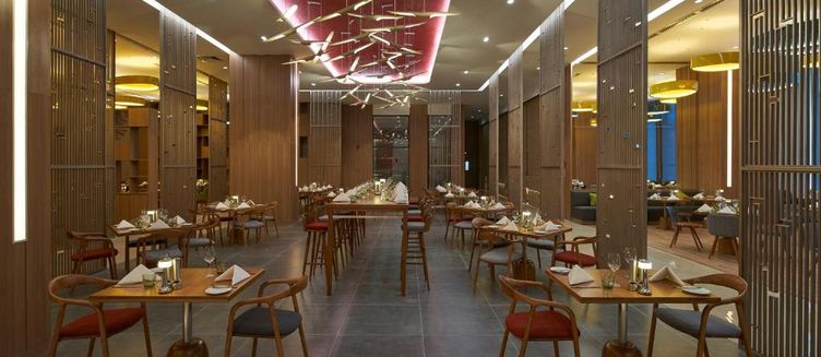 Фото отеля Holiday Inn & Suite Saigon Airport