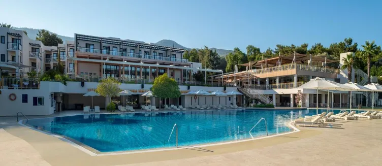 Фото отеля DoubleTree by Hilton Bodrum Isil Club Resort