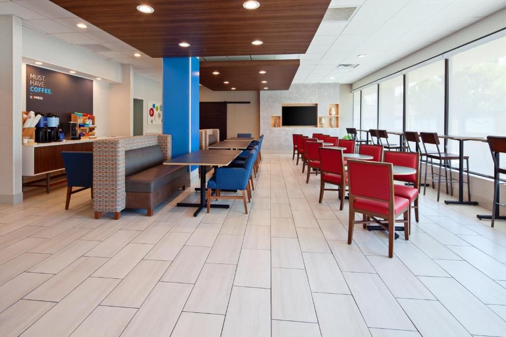 Holiday Inn Express Los Angeles LAX Airport фото 14