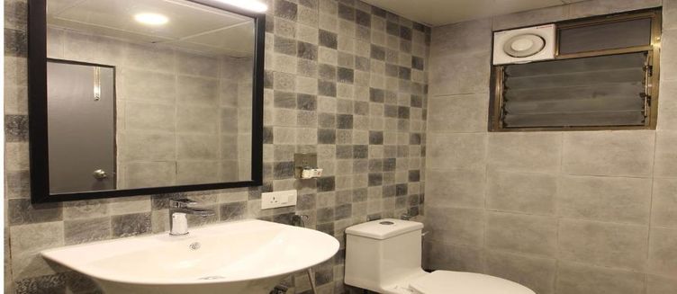 Фото отеля Oceans 7 Ashwem