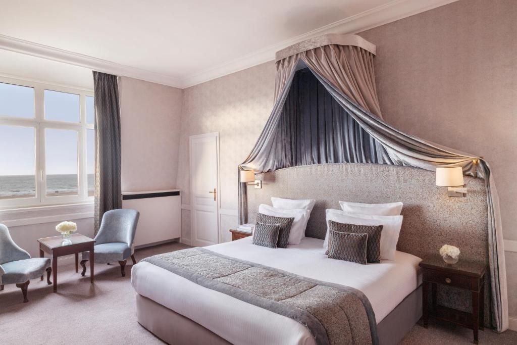 Hôtel Le Royal фото 8