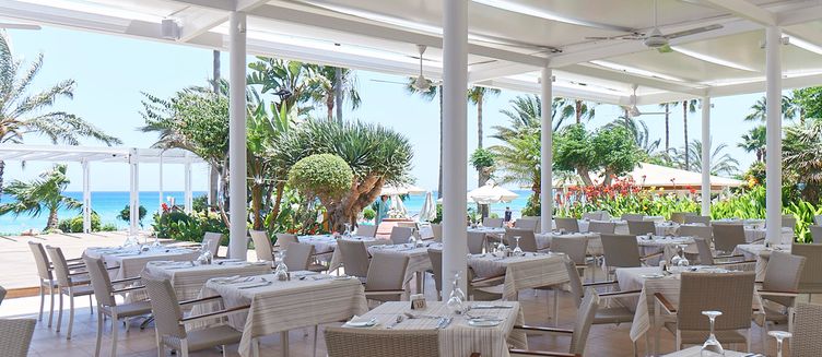 Фото отеля Sunrise Beach Hotel