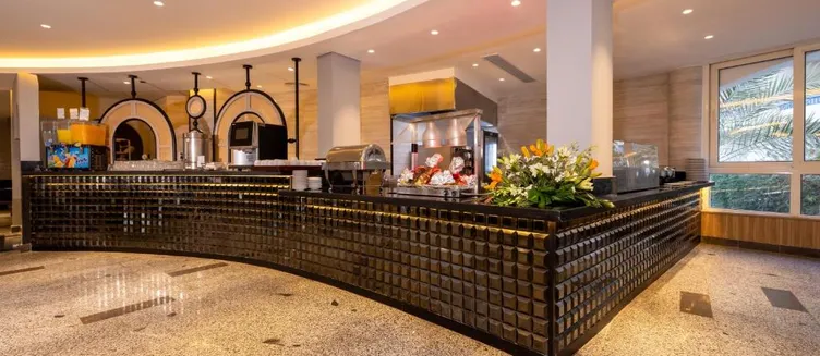 Фото отеля Naama Bay Hotel & Resort