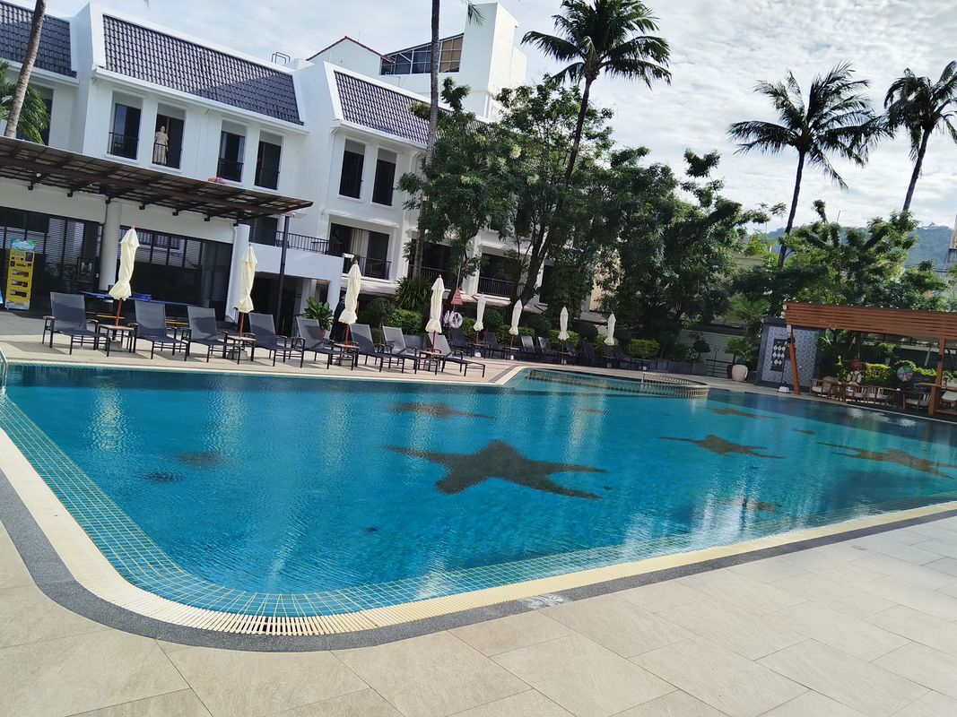 Sawaddi Patong Resort & Spa by Tolani фото 53