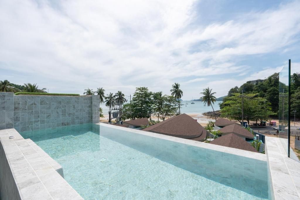 Panwaburi Beachfront Resort фото 41