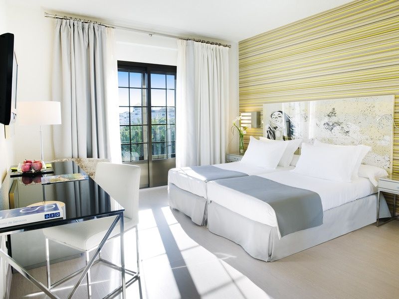 H10 Andalucia Plaza фото 2