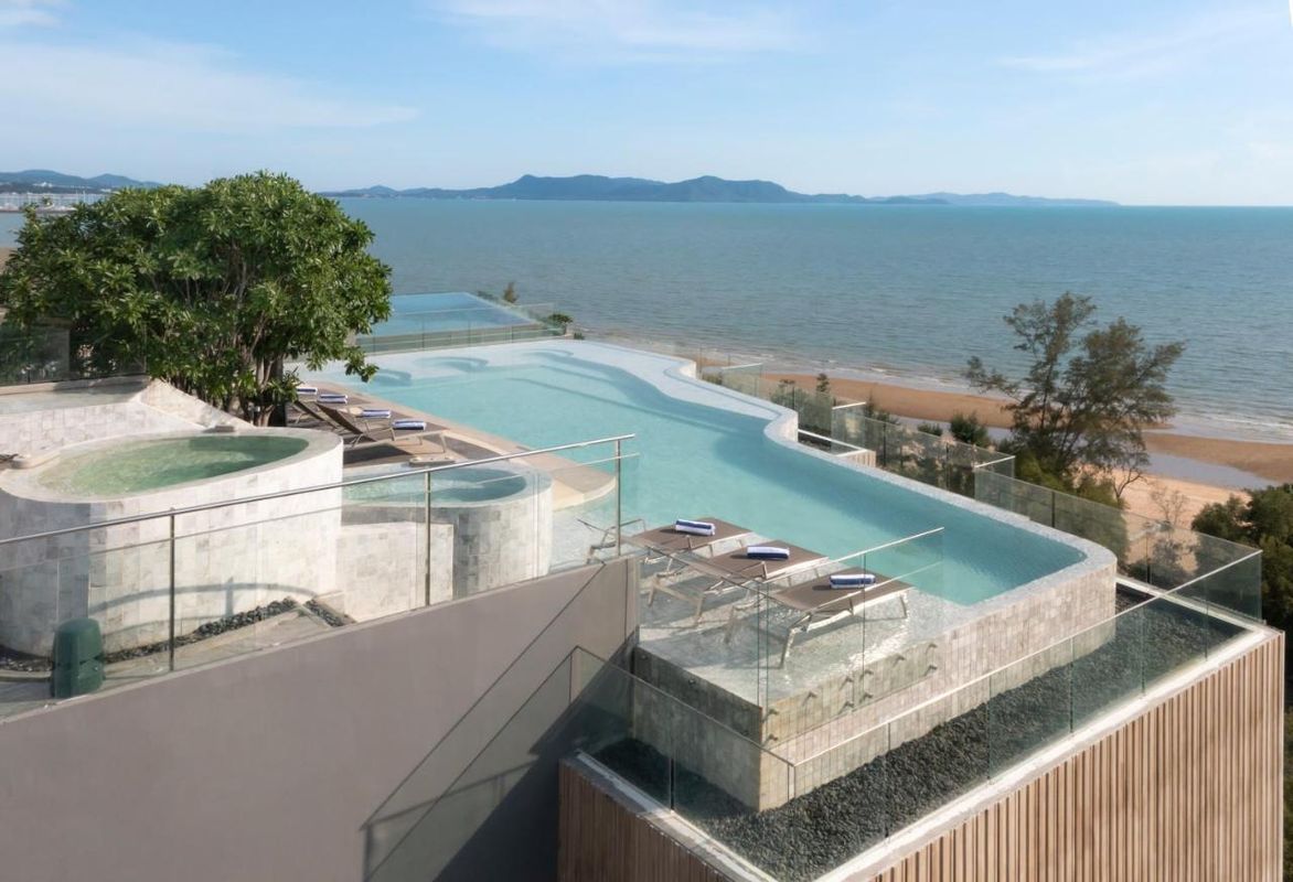 Bayphere Hotel Pattaya фото 9