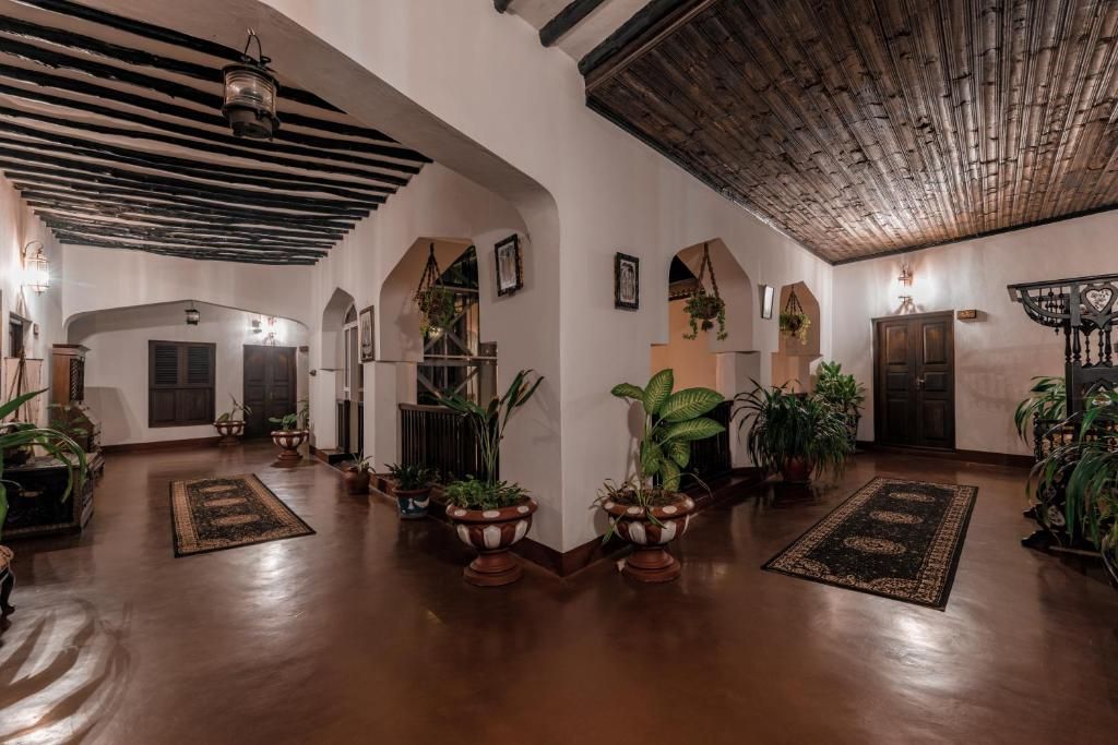 Dhow Palace фото 41