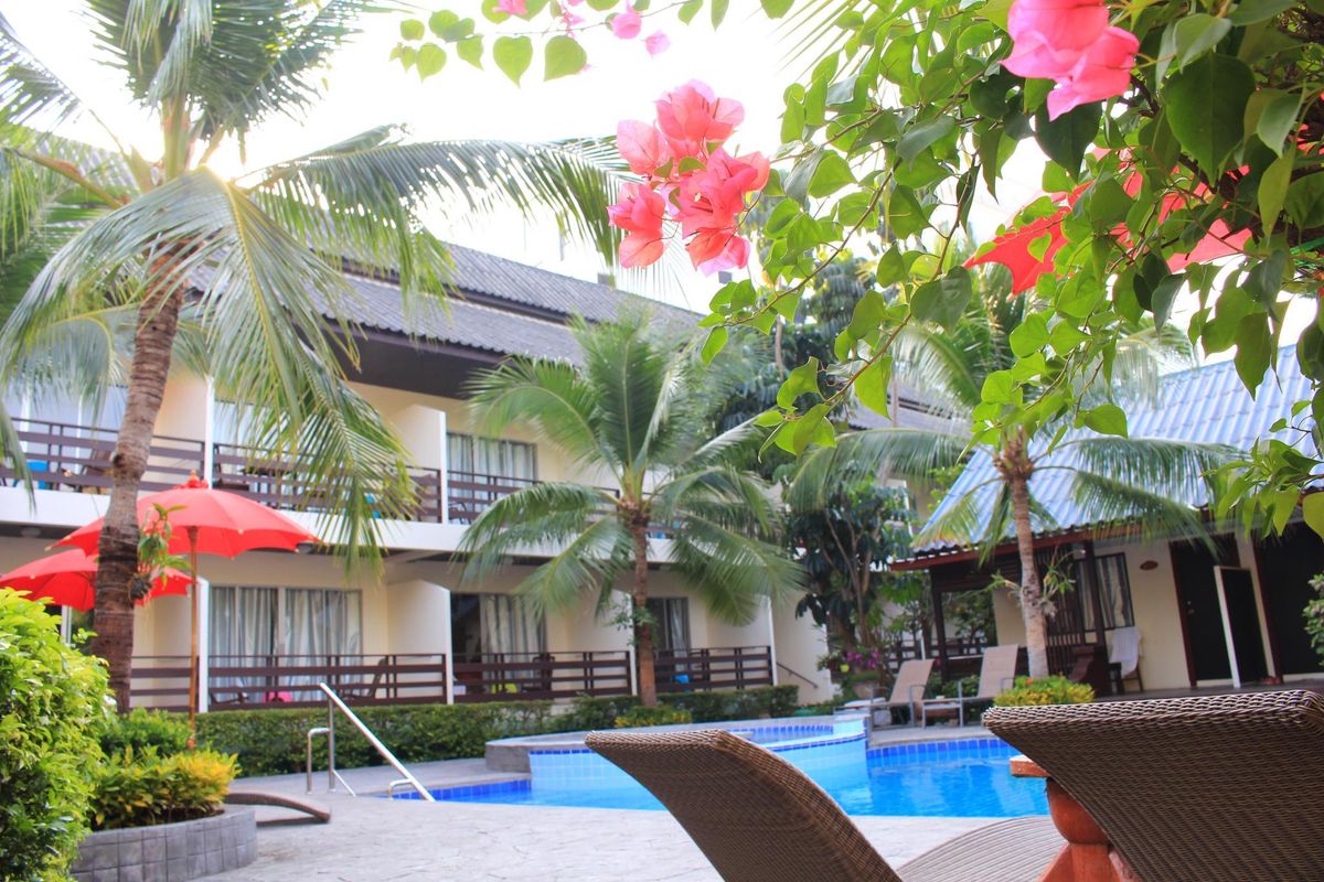 The Beach Garden Resort фото 11