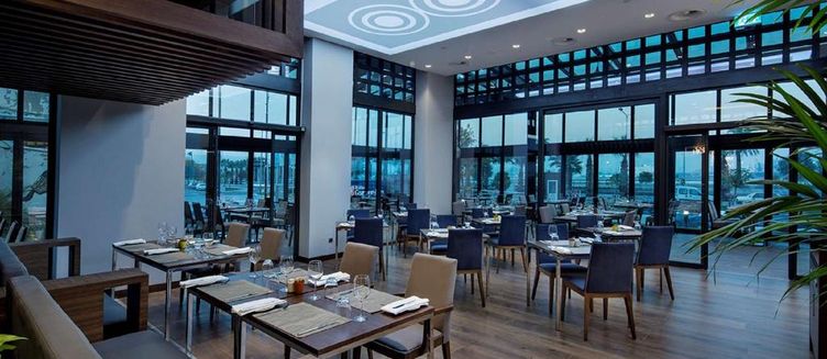 Фото отеля Hilton Garden Inn Izmir Bayrakli