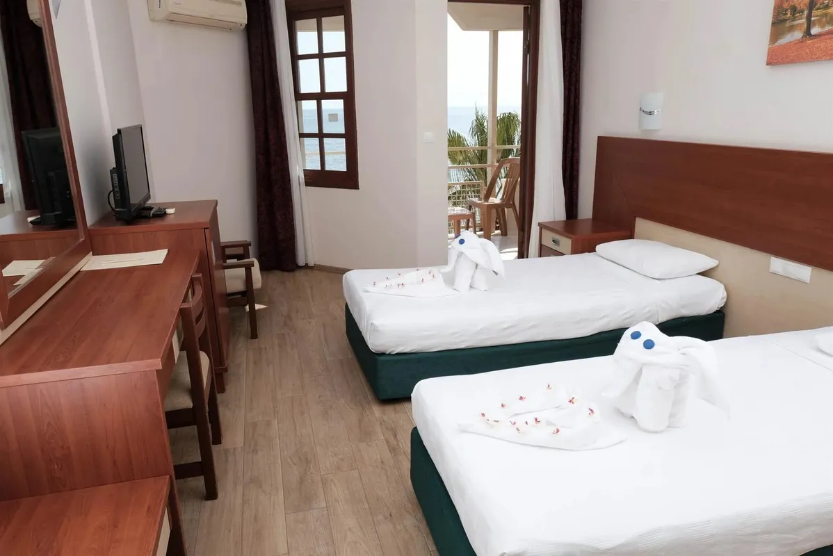 Anitas Beach Hotel фото 3