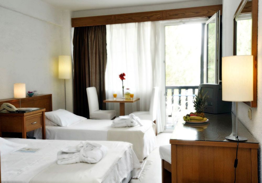 Alexander the Great Beach Hotel фото 18