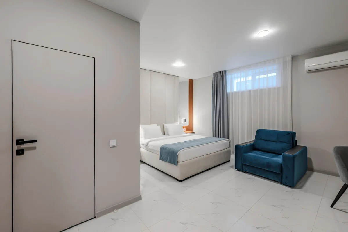 8 Avenue фото 60