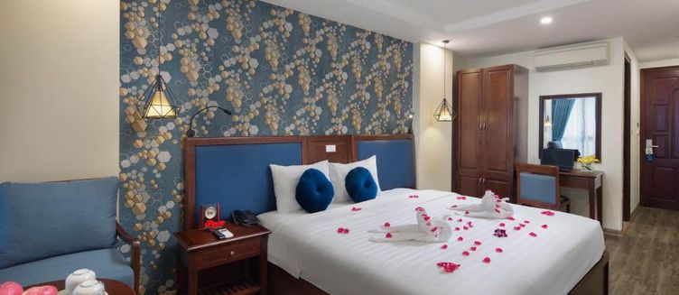Фото отеля Holiday Emerald Hotel
