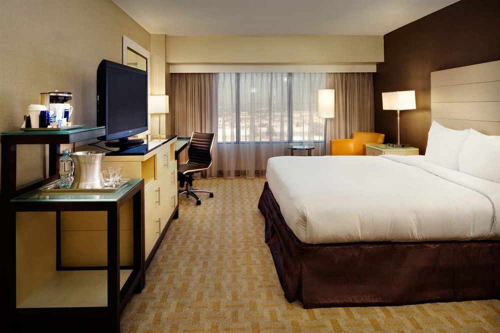 Hilton Los Angeles Airport фото 44