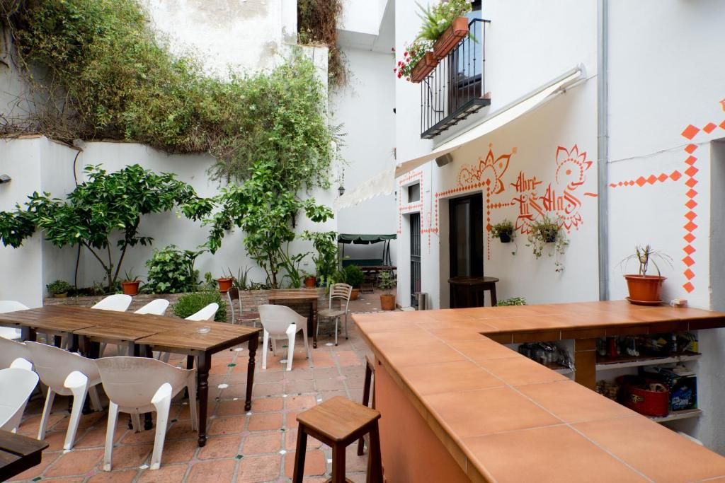 Oasis Backpackers Hostel Granada фото 3