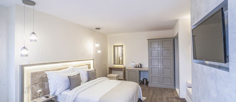 Фото отеля Elementa Luxury Boutique Hotel (Adults Only)