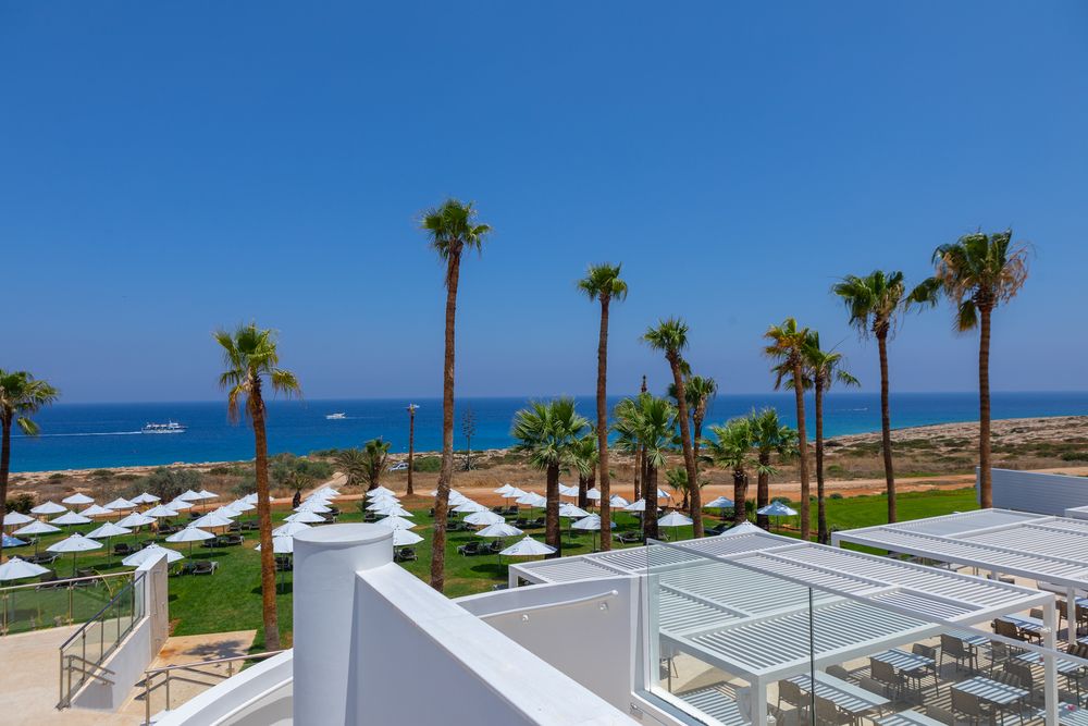 Leonardo Crystal Cove Hotel & Spa - by the sea (only adults 16+) фото 20
