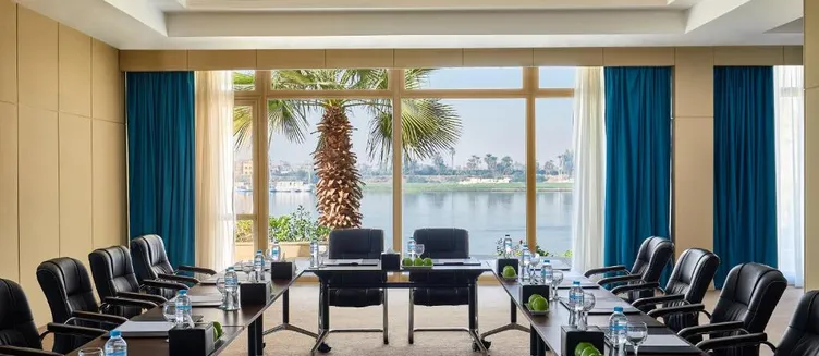 Фото отеля Steigenberger Resort Achti