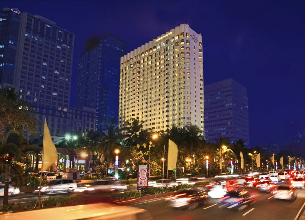 Diamond Hotel Philippines фото 0