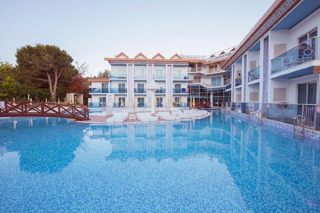 Ocean Blue High Class Hotel & SPA фото 2