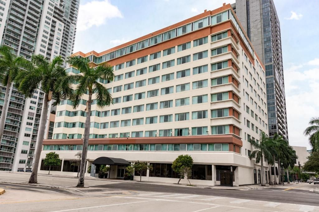 Holiday Inn Port of Miami Downtown фото 7