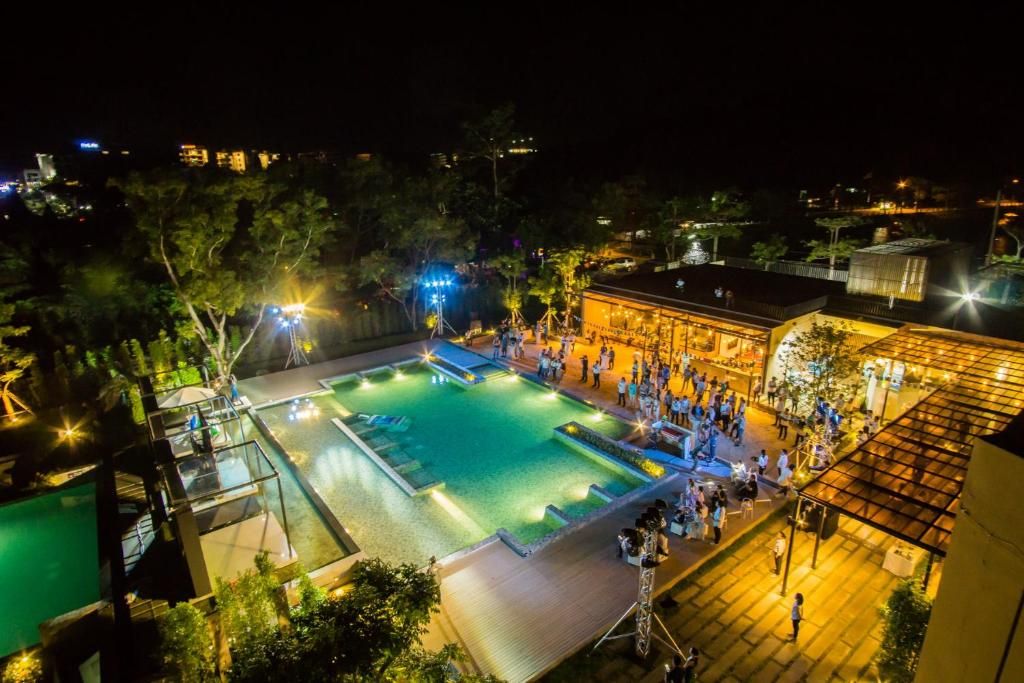 The Gallery Hotel Nai Harn фото 25