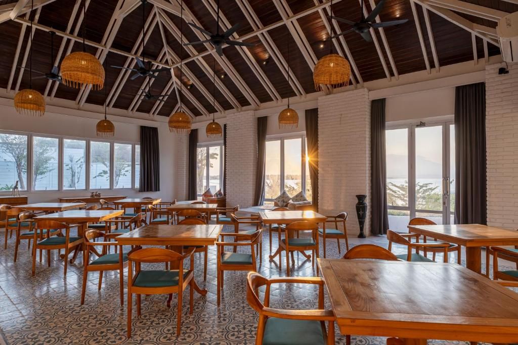 The Beach House Resort фото 47