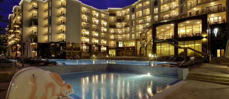 Фото отеля Apart Hotel Golden Line