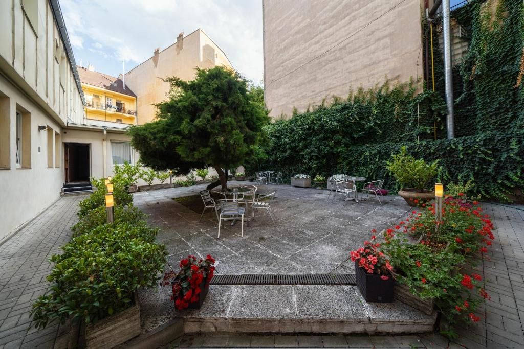 Hotel White Lion фото 19