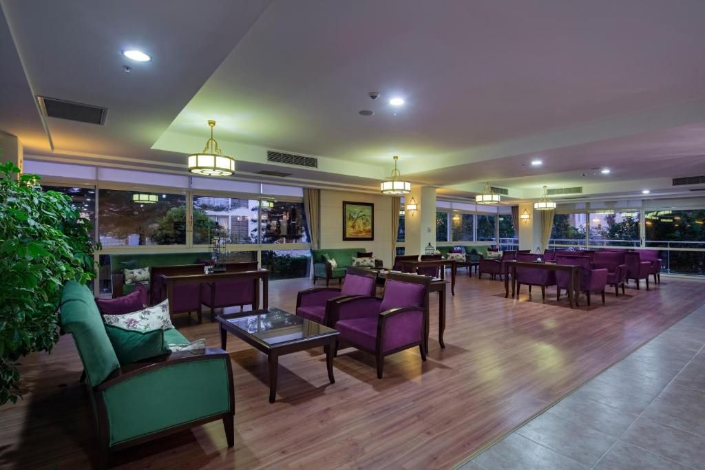 Trendy Side Beach Hotel фото 2