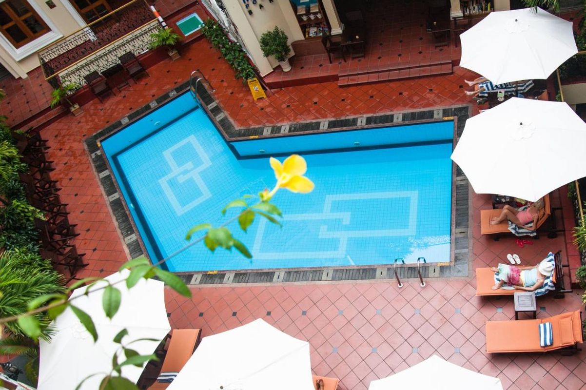 Hotel Majestic Saigon фото 1