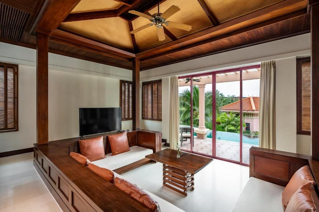 Centara Grand Beach Resort Phuket фото 148