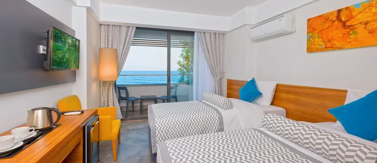 Фото отеля Floria Beach Hotel