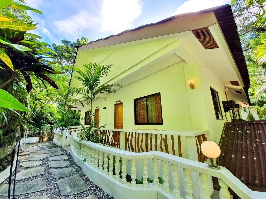 Гостиница «Cocoloco Boracay Beach Resort» фото 0